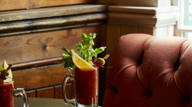 SUNDAY LUNCH ICONS: THE PERFECT BLOODY MARY & VIRGIN MARY RECIPE