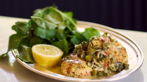 DISH WITH TISH: CRAB CAKES & WARM TARTARE SAUCE